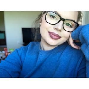 Meet your Posher, Gretchen